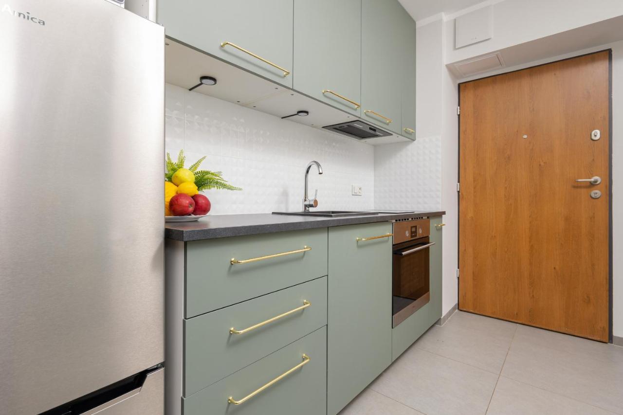 Studio With Balcony Warsaw Kokoryczki By Noclegi Renters Экстерьер фото